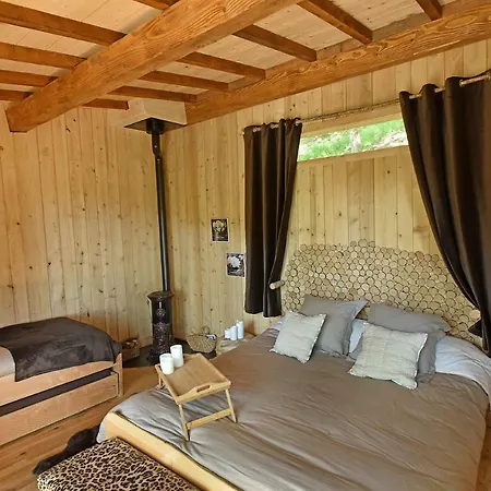 Les Cabanes De La Guinguette